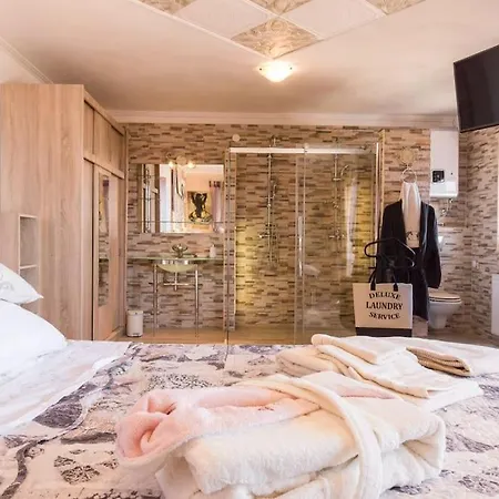 Luxury Emily With Amazing Sea View *