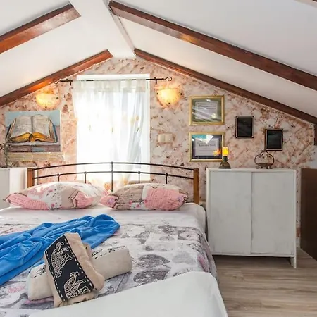 Luxury Emily With Amazing Sea View *