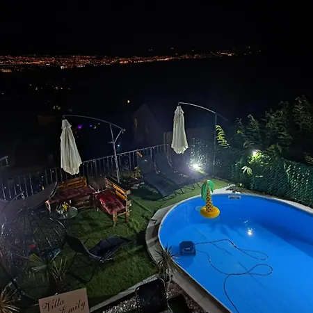 Luxury Emily With Amazing Sea View Διαμέρισμα *